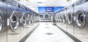 Máy giặt công nghiệp là gì Đặc điểm và so sánh