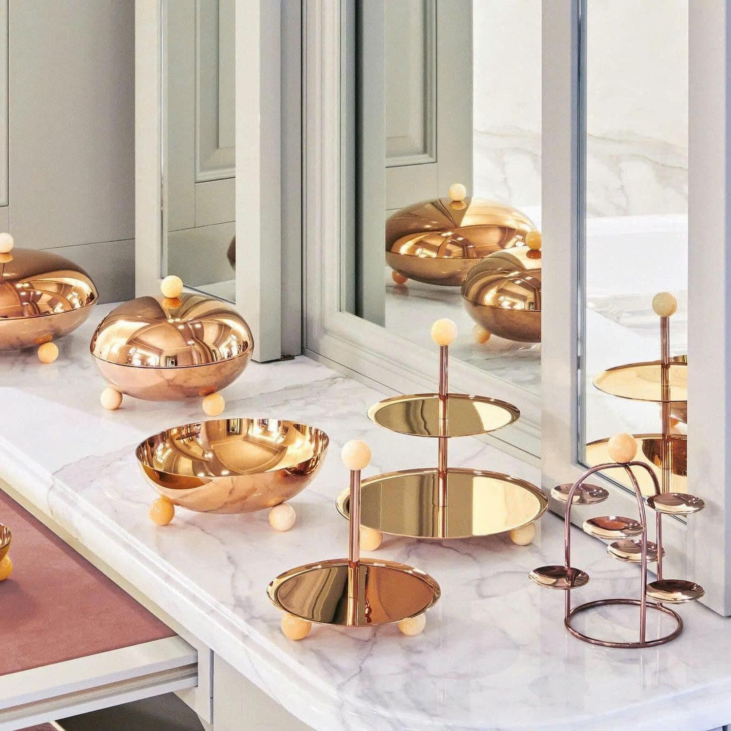 Đĩa 2 tầng Sambonet Pastry Stand Resin Màu Vàng Made in Italy