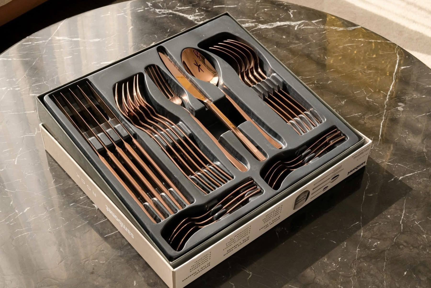 SET DAO THÌA DĨA SAMBONET CORTINA 24 MÓN MÀU HỒNG 1 